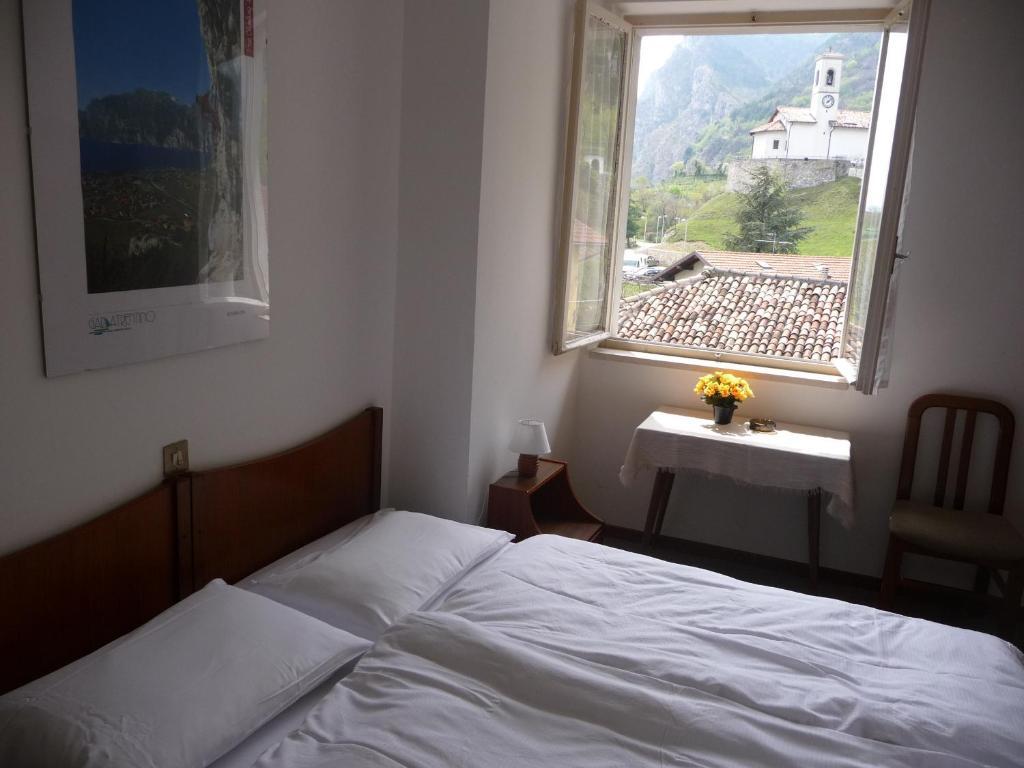 Hotel Panorama Riva del Garda Oda fotoğraf