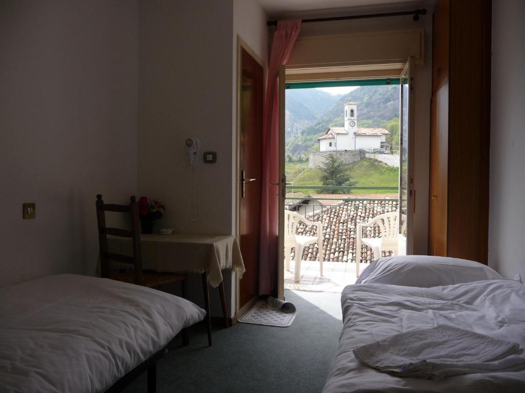 Hotel Panorama Riva del Garda Oda fotoğraf